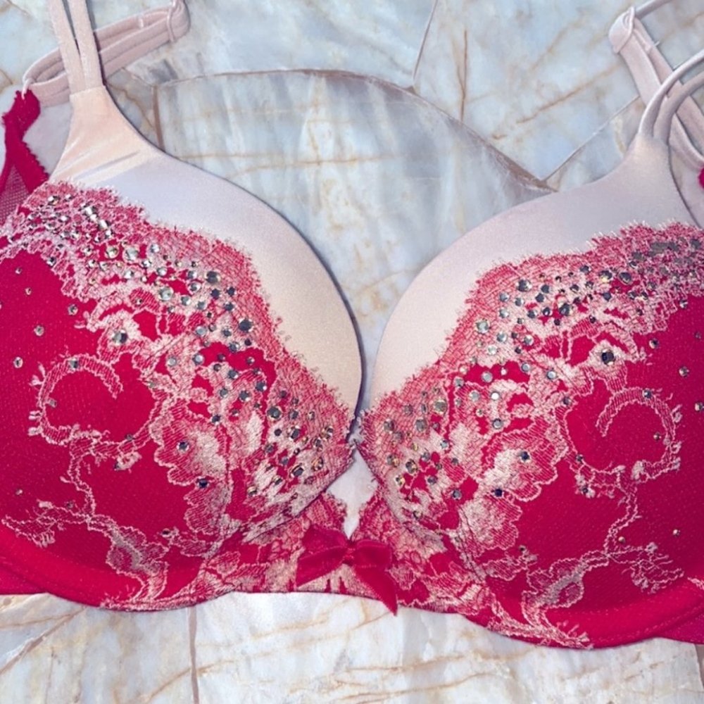 Rare 34A VS Very Sexy Seduction Pink PushUp Bra Swarovski Red